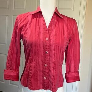 Rafaella 6P button up top blouse. Textured stripe in shades of pink. 4% Spandex